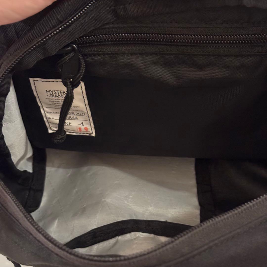 バッグ MYSTERY RANCH FULL MOON CRAZY BLACK