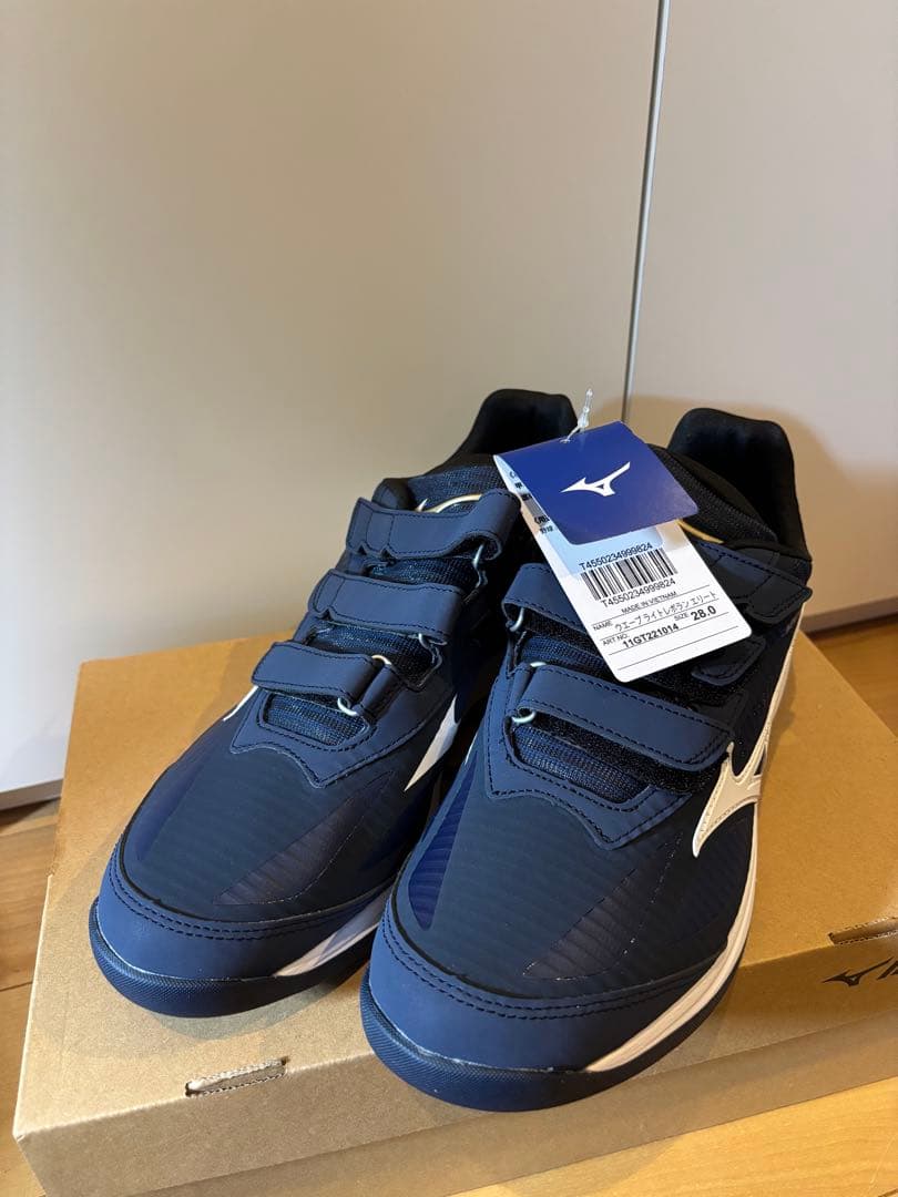 値下げ！【新品未使用】Mizuno トレーニングシューズ ネイビー