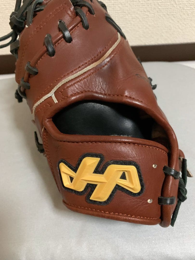 ハタケヤマ和牛硬式用ファーストミット左投げスワローズ坂口モデル