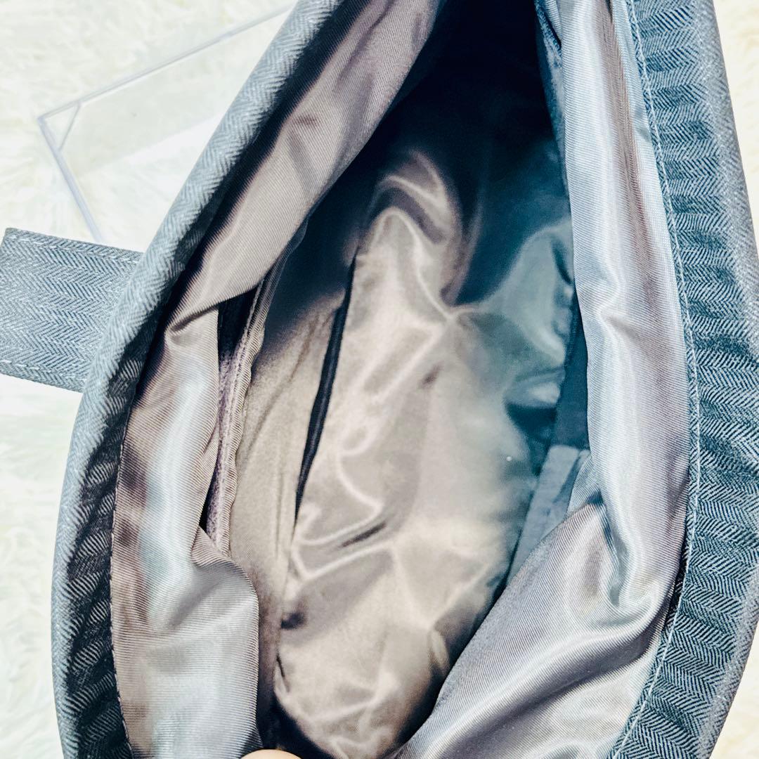 大容量 NIID URBANATURE R1 スリングバッグ ボディバッグ 金具