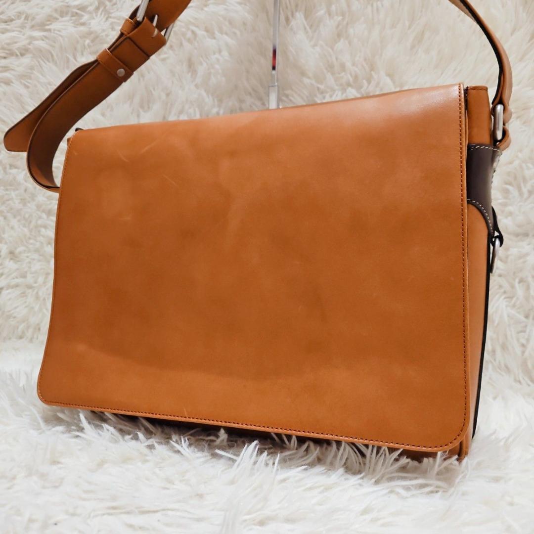 美品 ソメスサドル レザー フラップ ショルダ ーバッグ キャメル A4