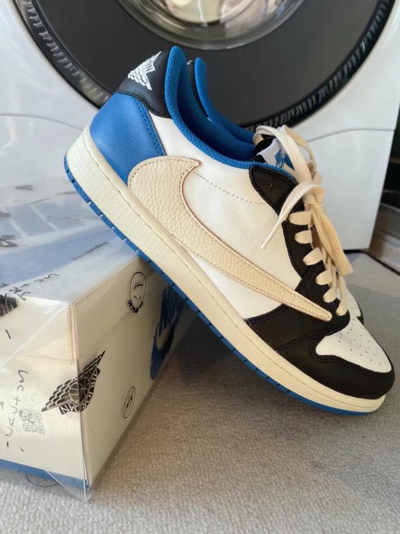 Nike × Travis Scott × Fragment aj1 26.5