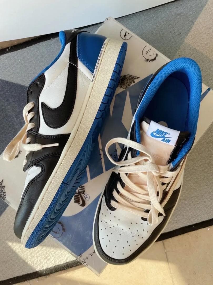 Nike × Travis Scott × Fragment aj1 26.5