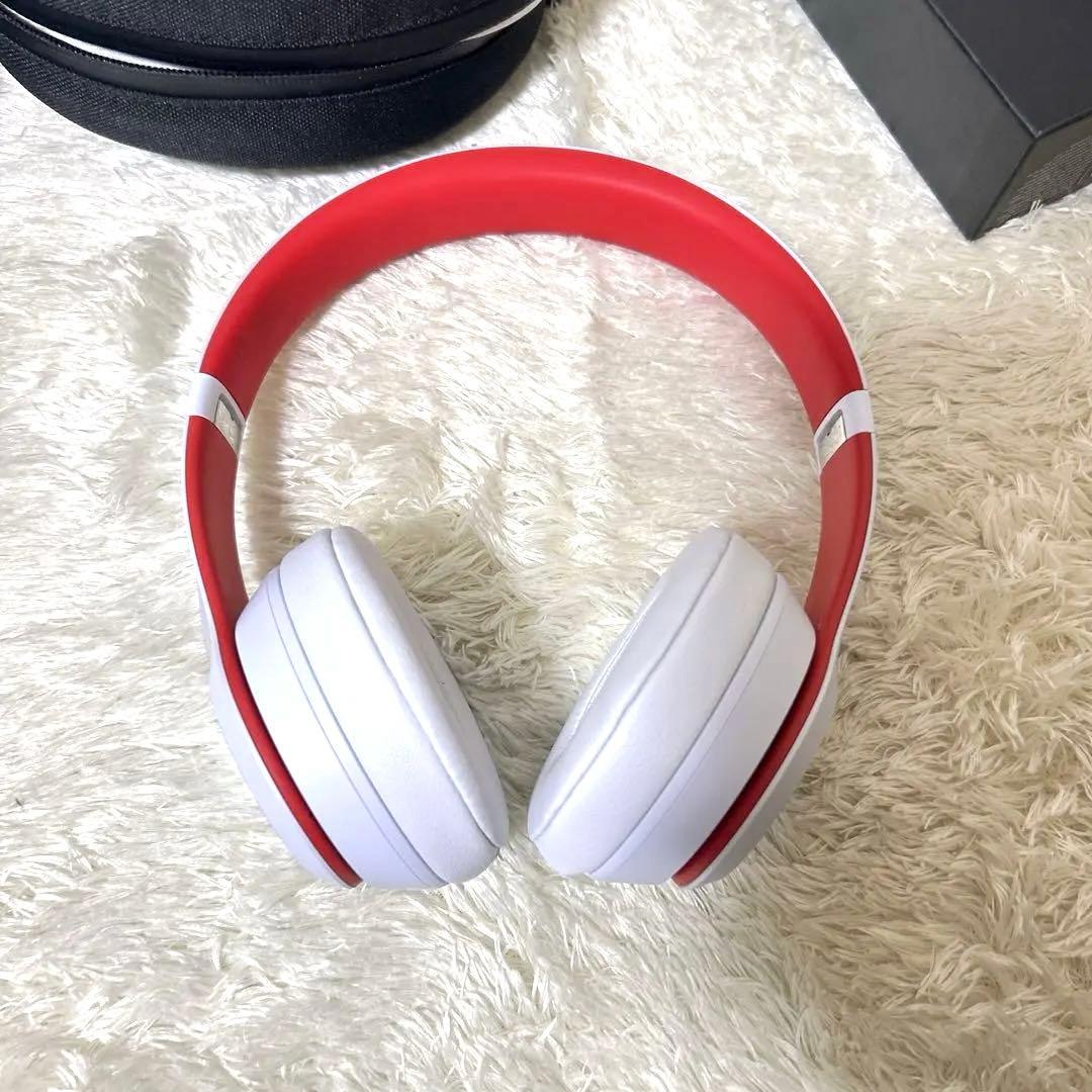 【最終価格】Beats Solo3 Wirelessヘッドホン