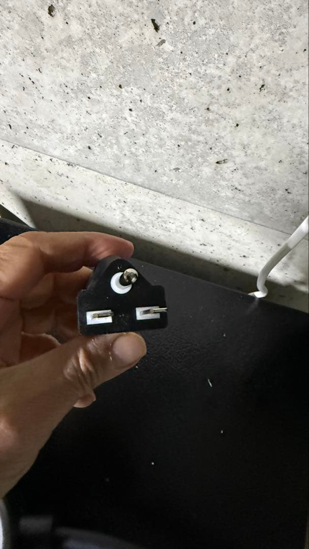 テスラ車用充電ケーブル、アダプター