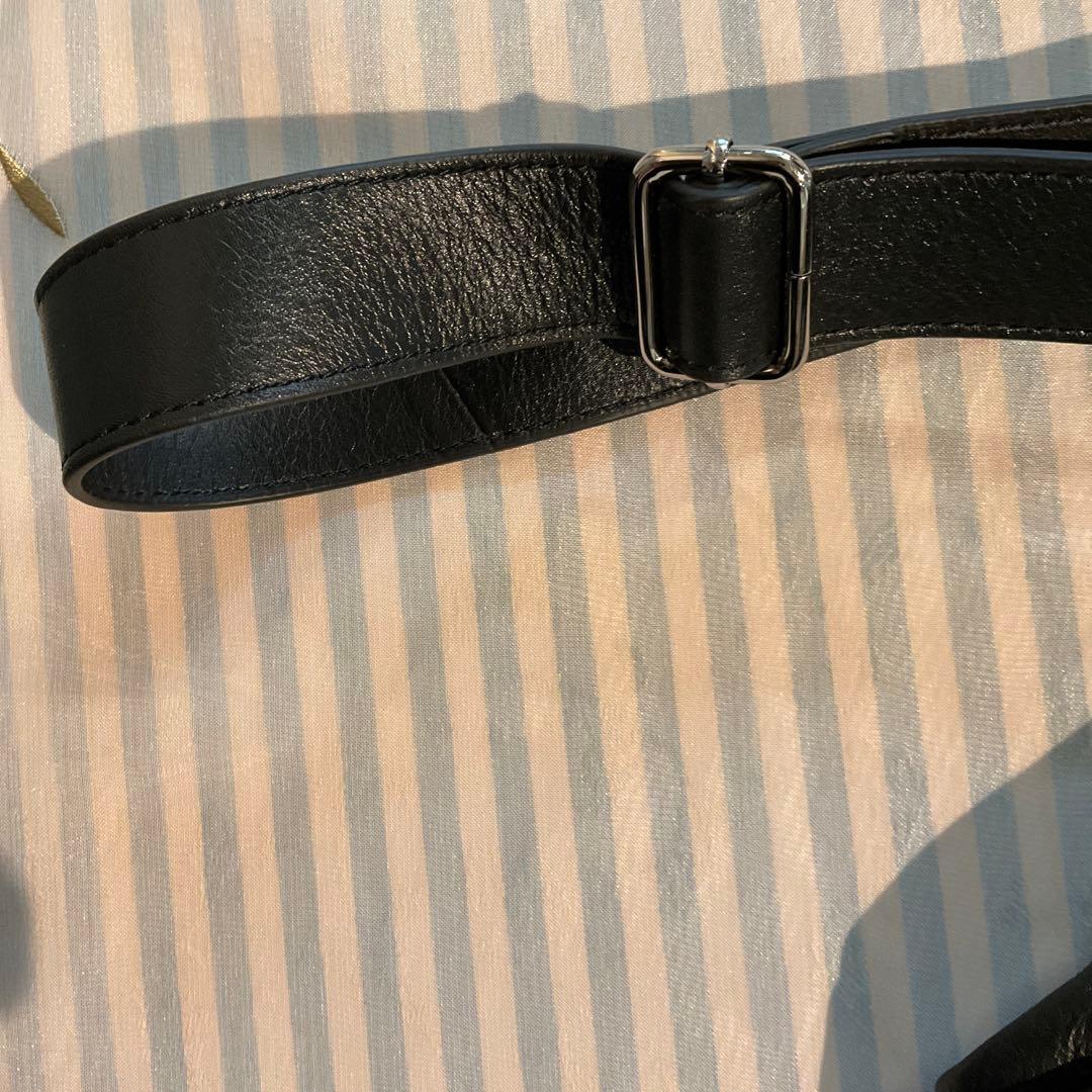 BEARDSLEY 牛皮ボディバッグ