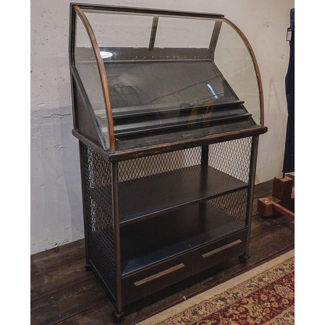 ガラス　ショーケース　アイアン　店舗　GANZ 出品今週中まで