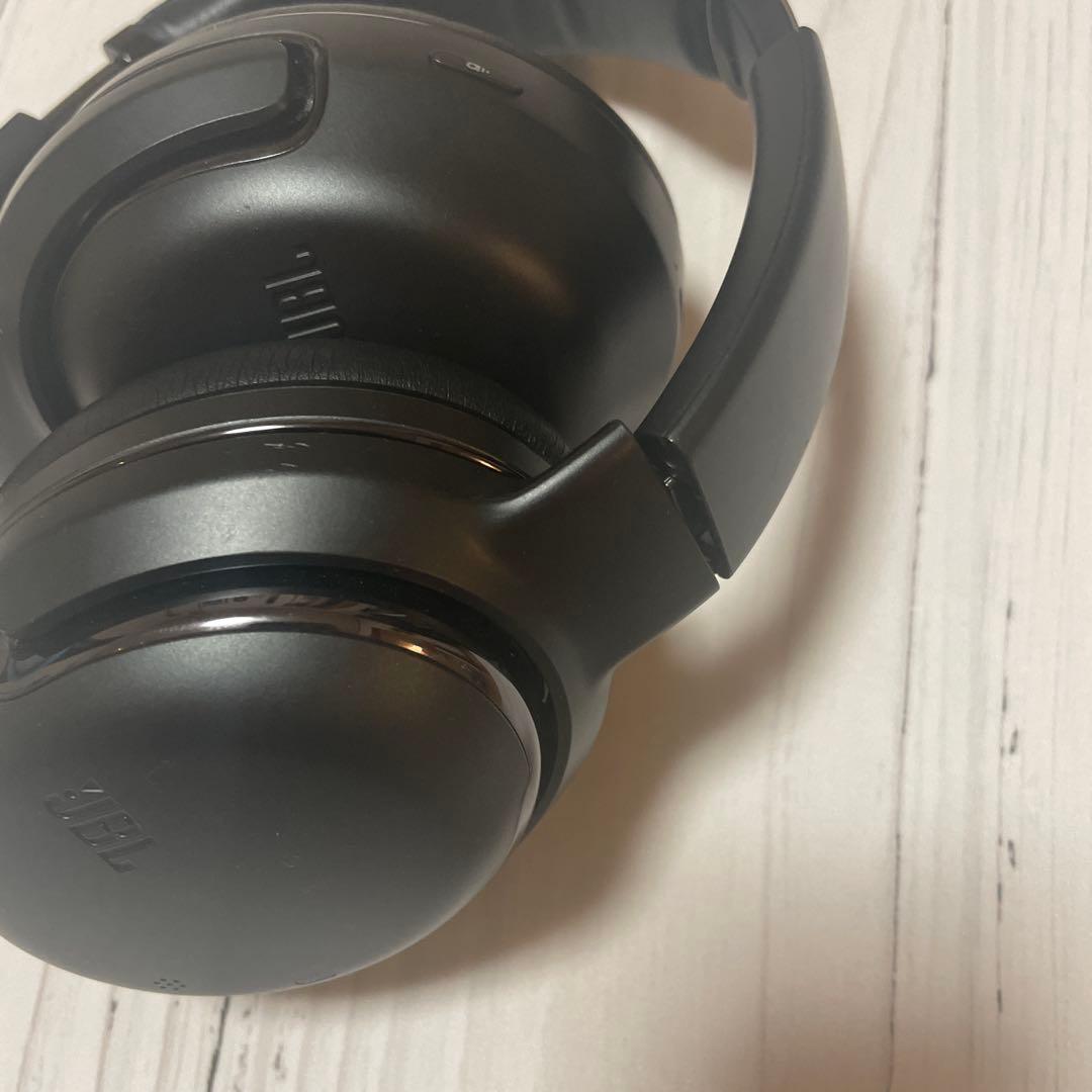 【美品】JBL TOUR ONE M2 ブラック