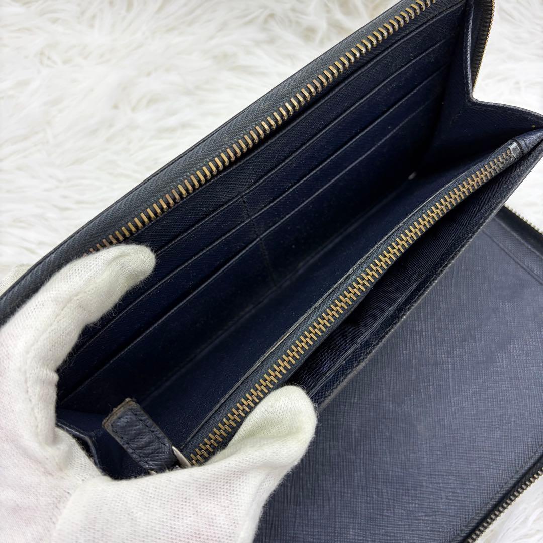 美品✨プラダ 長財布 オーガナイザー サフィアーノ レザー メタルロゴ 紺
