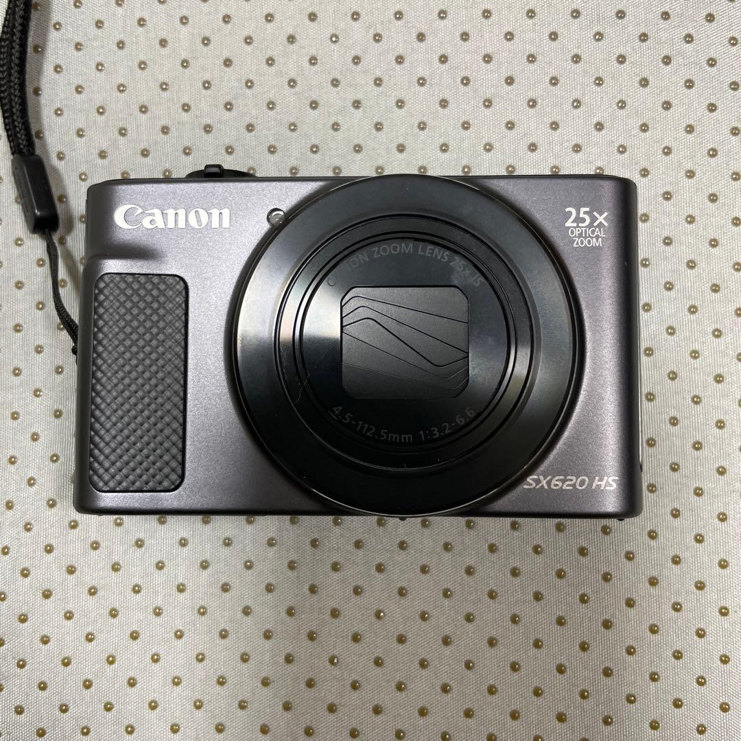 Canon PowerShot SX620 HS 本体と付属品