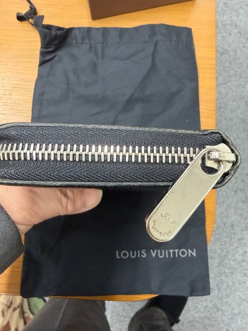 ルイヴィトン／LOUISVUITTONエピ ジッピーウォレット長財布 ブラック