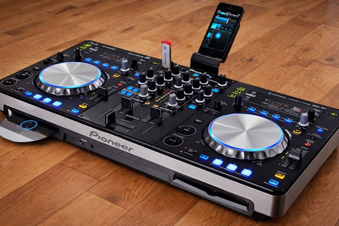 Pioneer XDJ-R1 DJ機器 USBポート付き【業者動作確認済み】