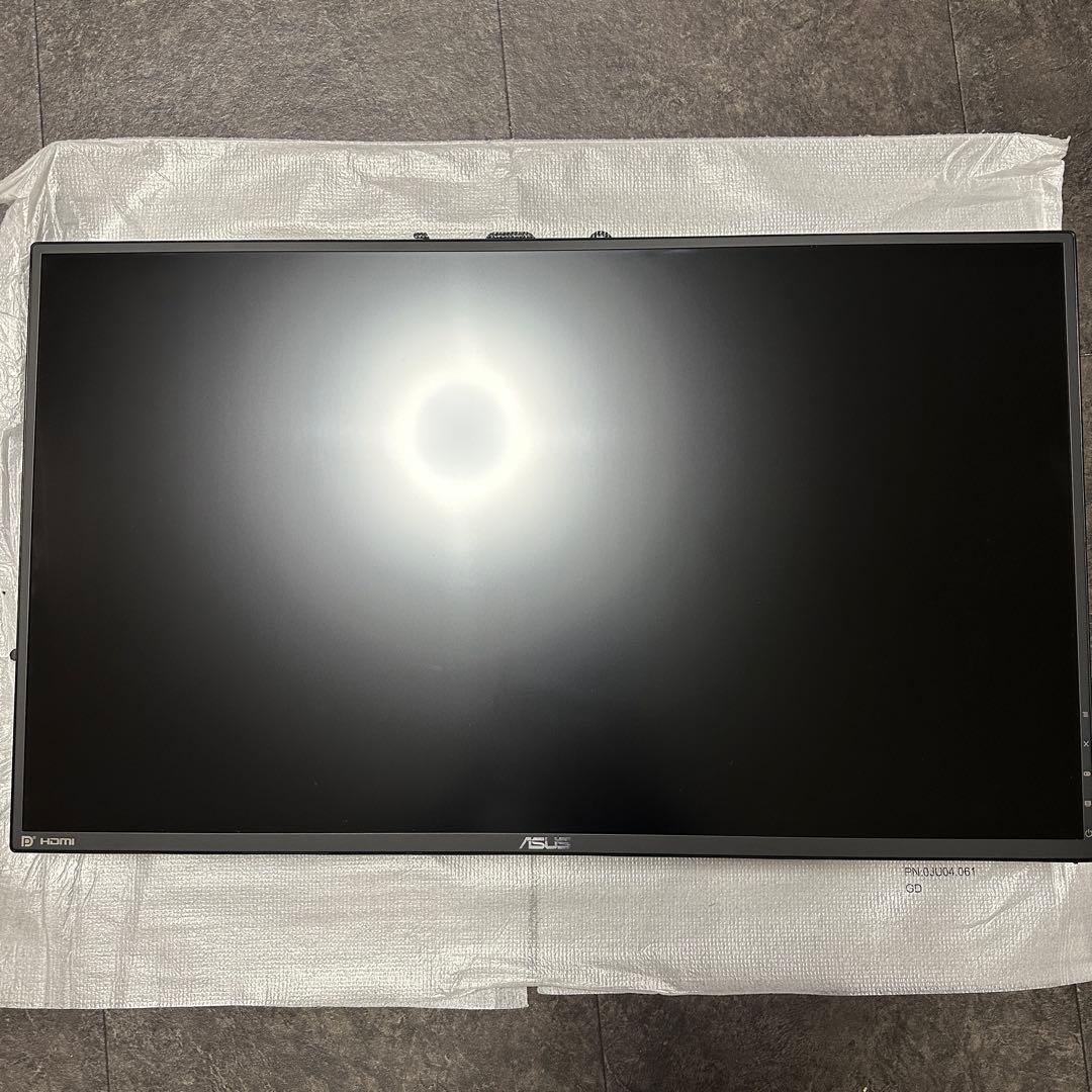 ASUS TUF GAMING VG27 A （27インチWQHD）