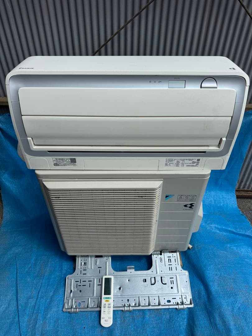 ☆ダイキン☆エアコン☆お掃除ロボ搭載☆19年☆AN22WABKS☆上位モデル