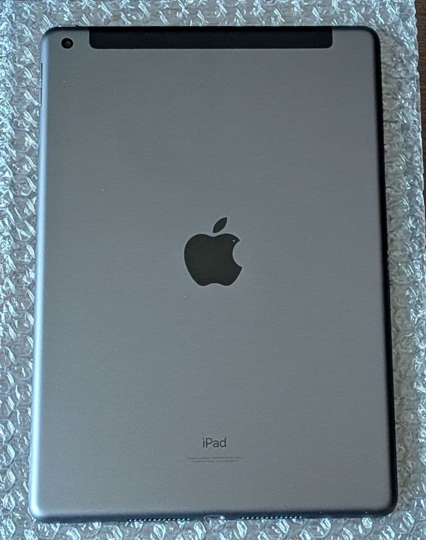 iPad 第9世代 64GB スペースグレイ Wi-Fi+Cellularモデル