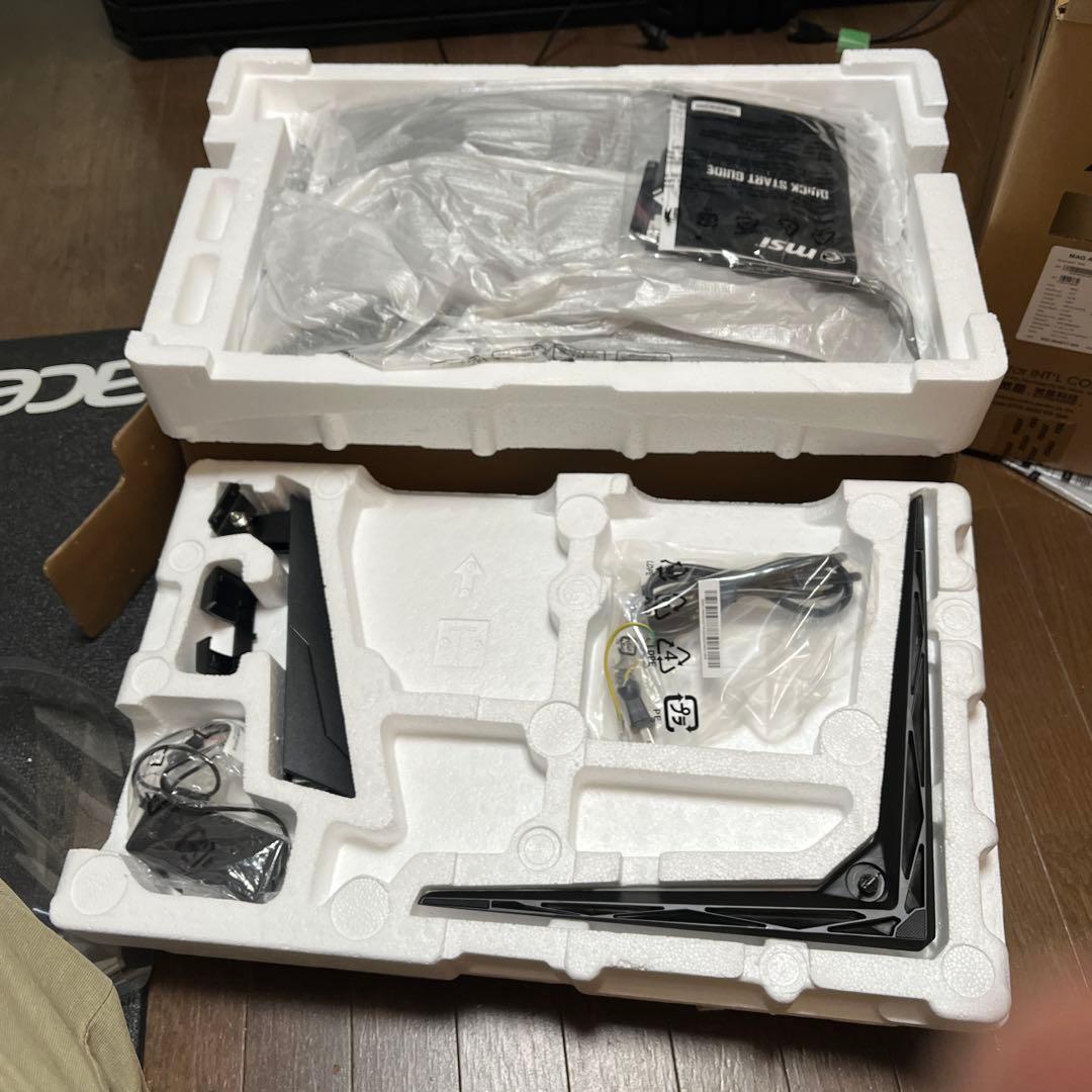 フ*ら様 フルHD 湾曲ゲーミングモニター　msi MAG ARTYMIS 24