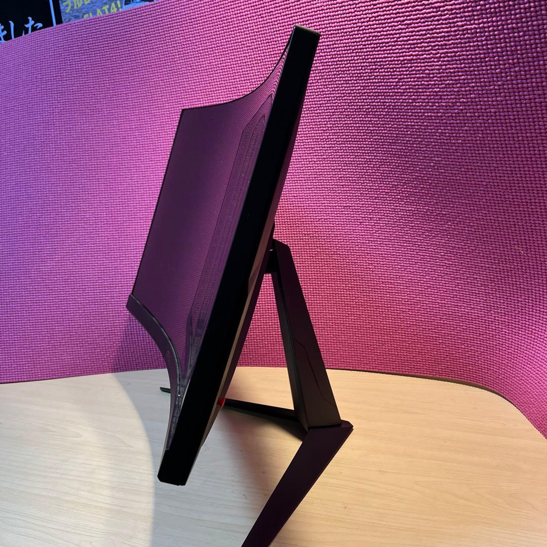 フ*ら様 フルHD 湾曲ゲーミングモニター　msi MAG ARTYMIS 24