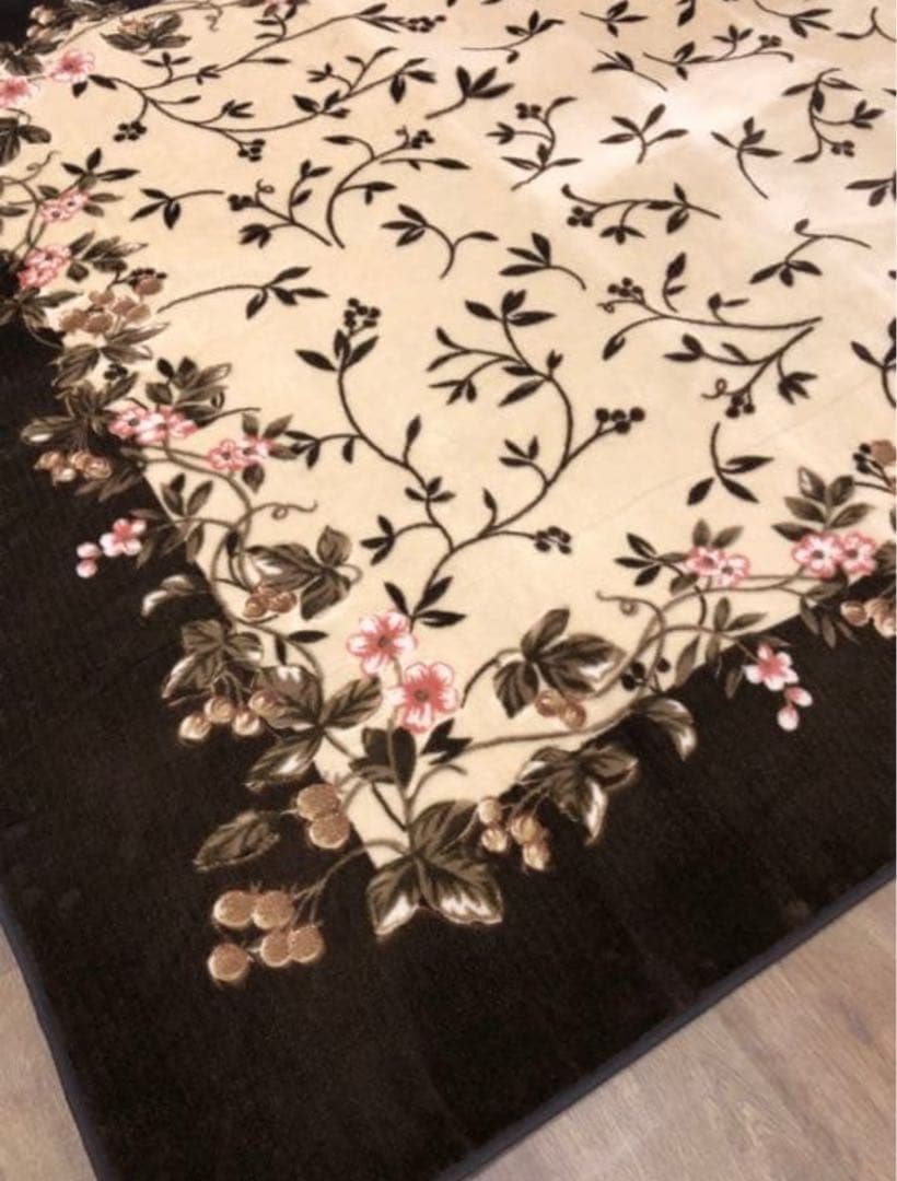 ねねちゃん⭐️展示品☆ホットカーペットカバー 200×250 洗えるラグ