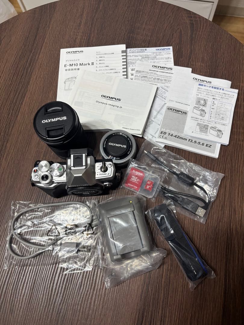 デジタルカメラ OLYMPUS OM-D E-M10 Mark III