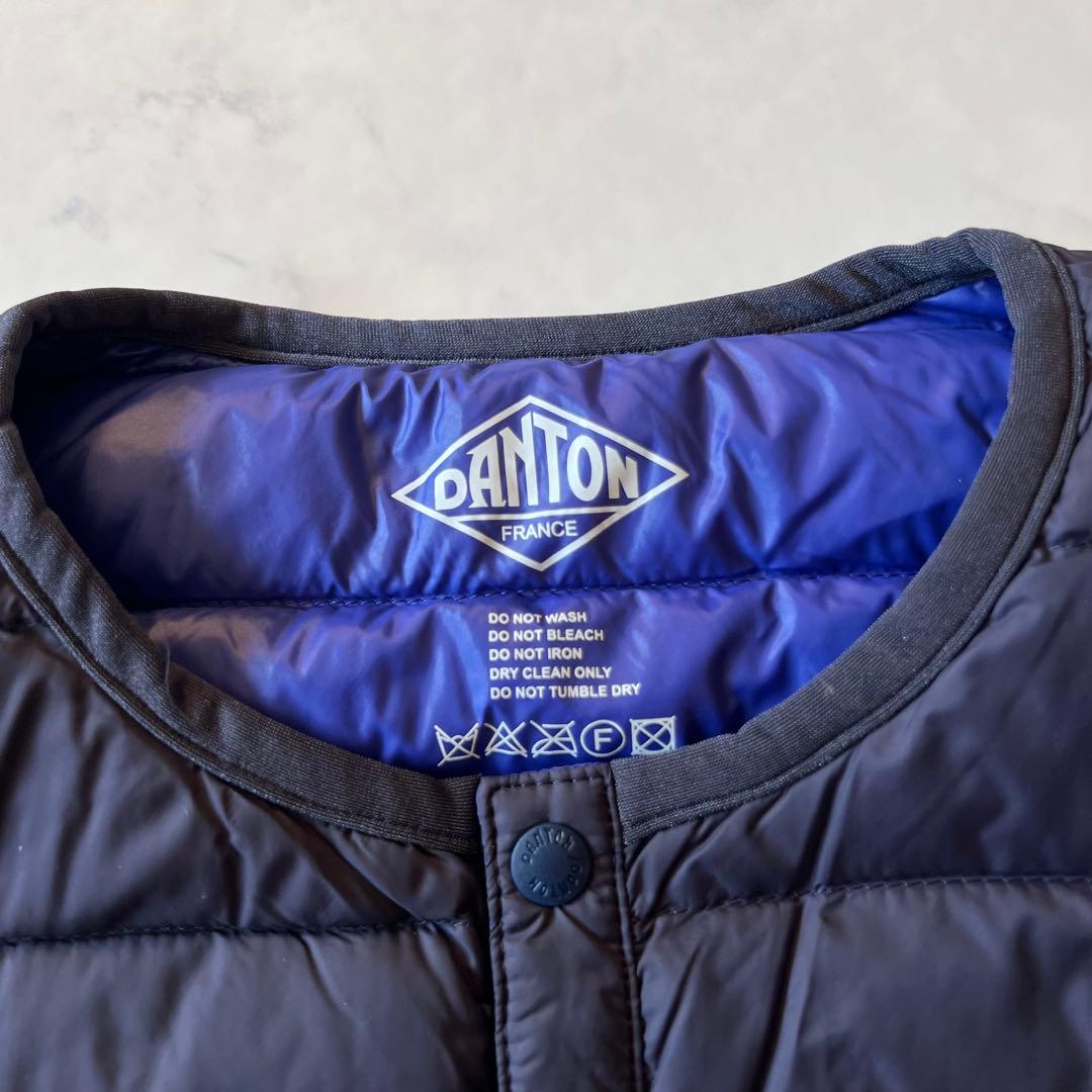 【未使用級】ダントン　ダウンベスト　ネイビー　34 軽量　インナーダウン　紺　S