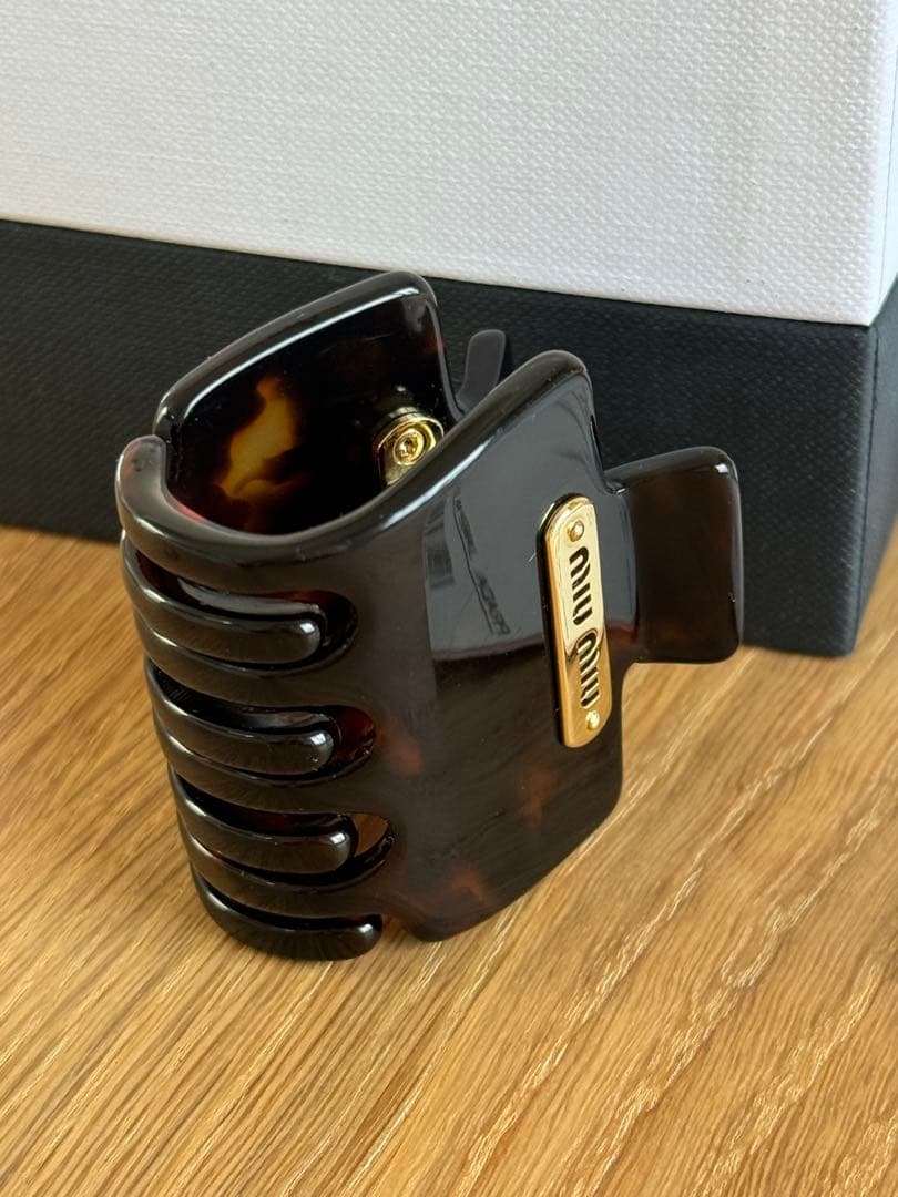 MIU MIU ヘアクリップ べっ甲