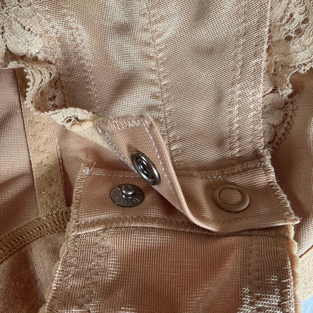 スタディオファイブ ボディスーツ 補正下着 Mサイズ ベージュ