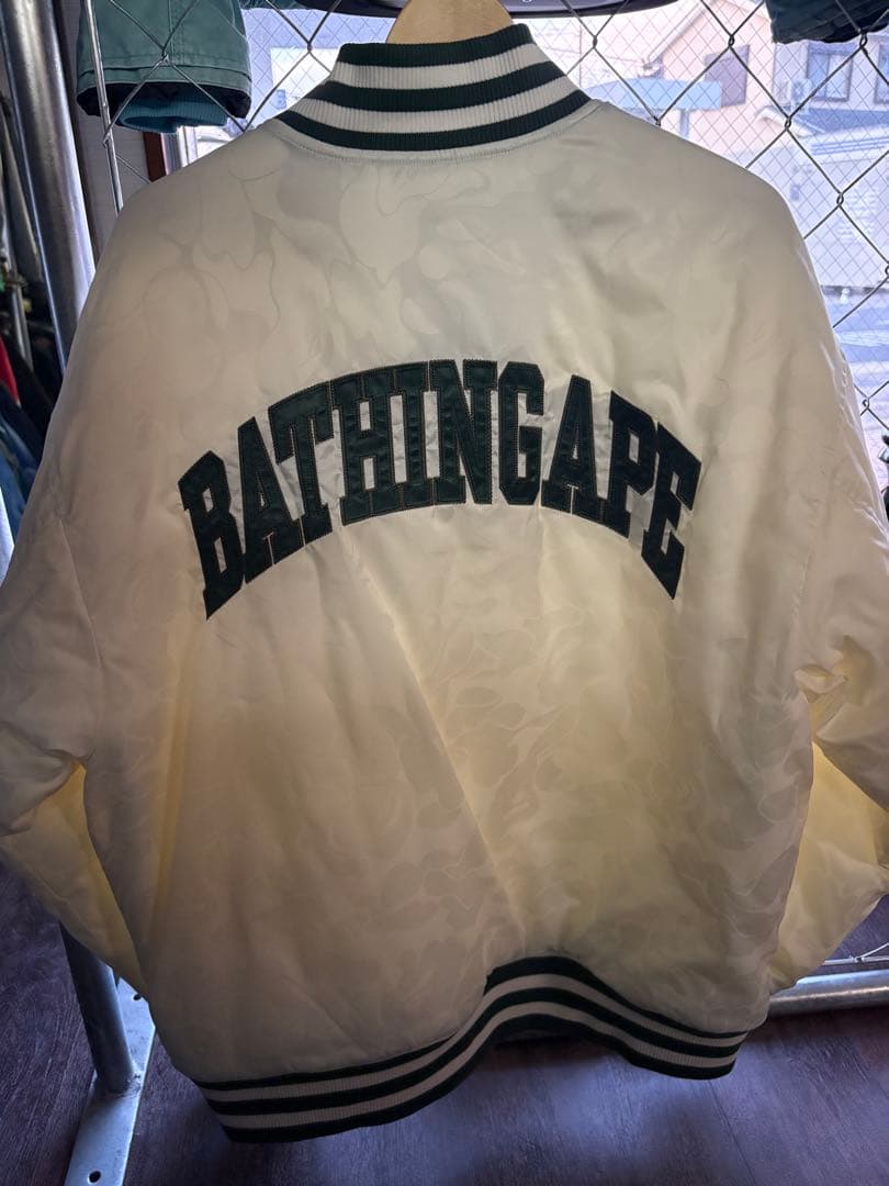【新品】A Bathing Ape エイプ　アウター　ジャケット　ホワイト　カモ