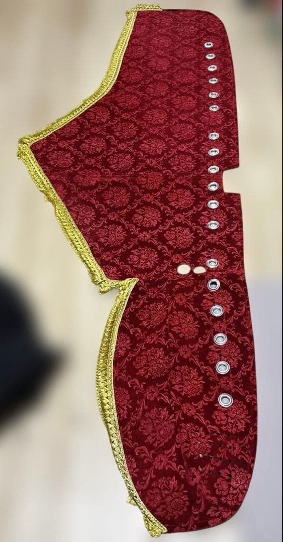 日野17プロフィア用　金華山ダッシュマット　ローレルモケット　赤