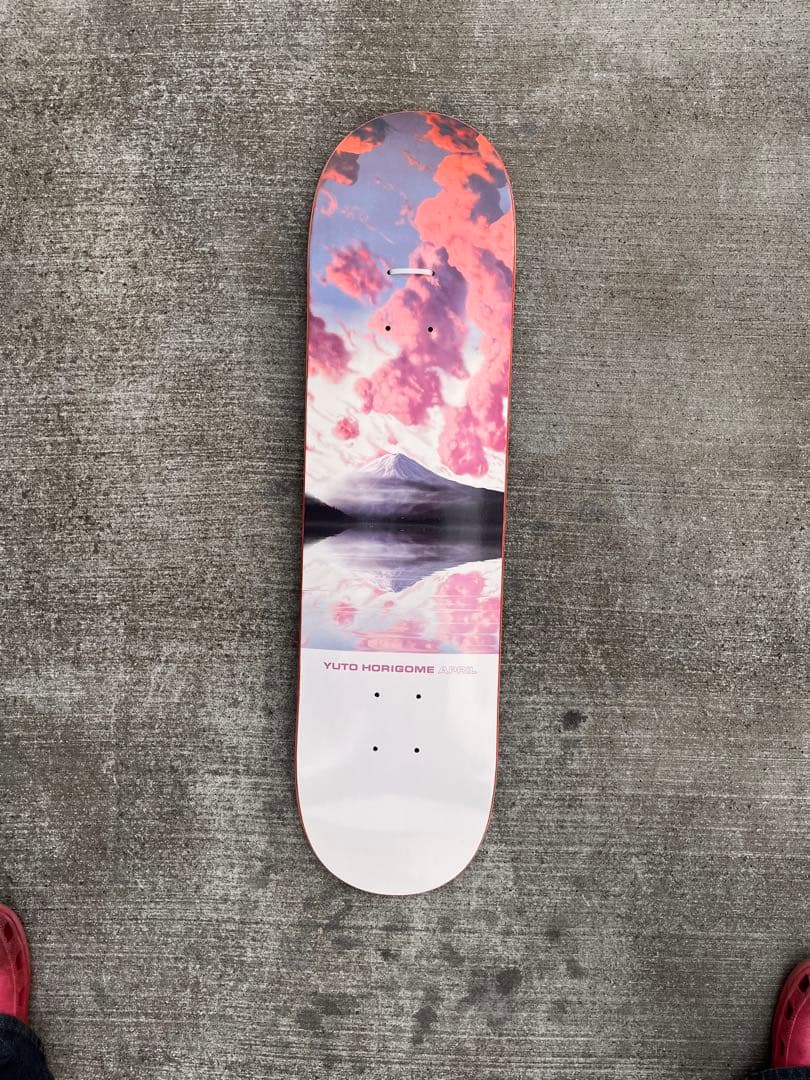 堀米雄斗選手スケートボードデッキ