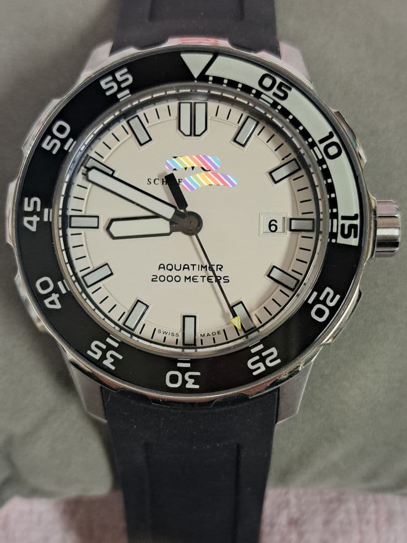 自動巻き腕時計　ラバーベルト