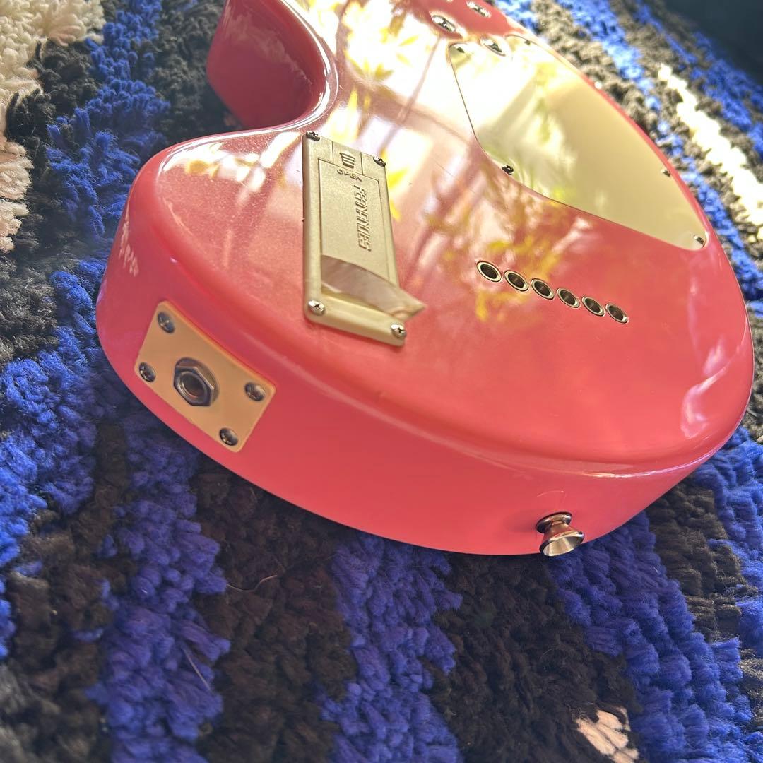 Fernandes ZO-3HK サンリオコラボモデル ハローキティ