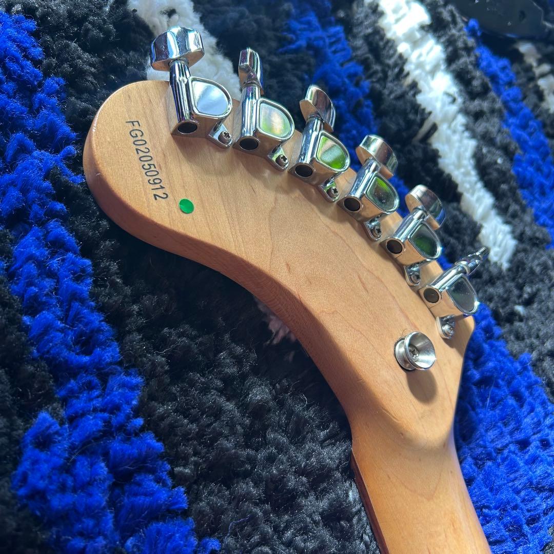 Fernandes ZO-3HK サンリオコラボモデル ハローキティ