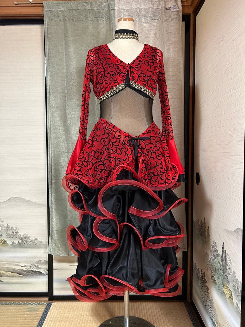 社交ダンスドレス 赤と黒 フリル Mサイズ
