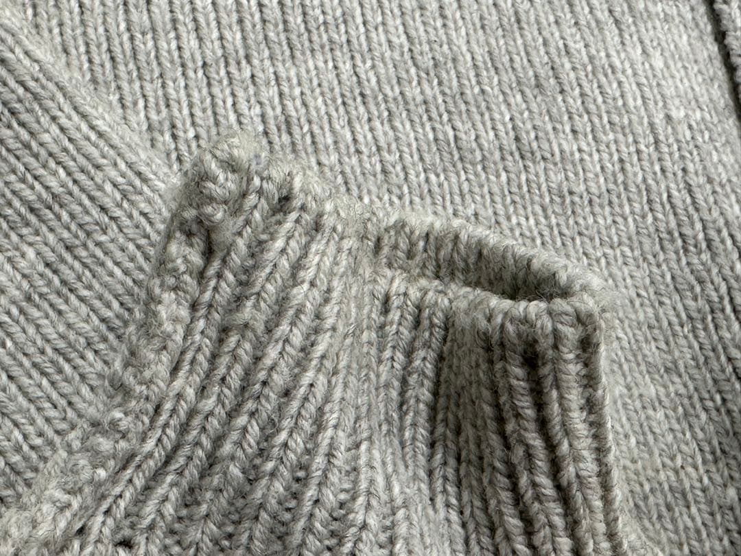 UNUSED グレー ジップアップニットセーター