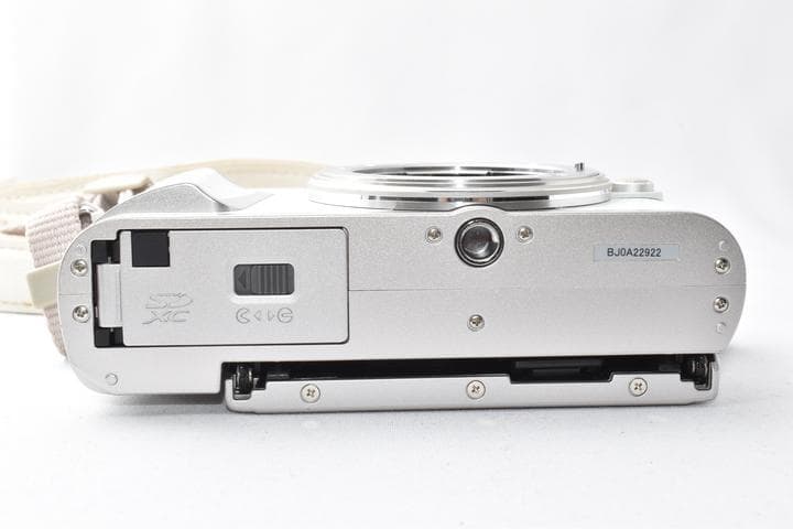 オリンパス OLYMPUS PEN E-PL10 ホワイト ボディ