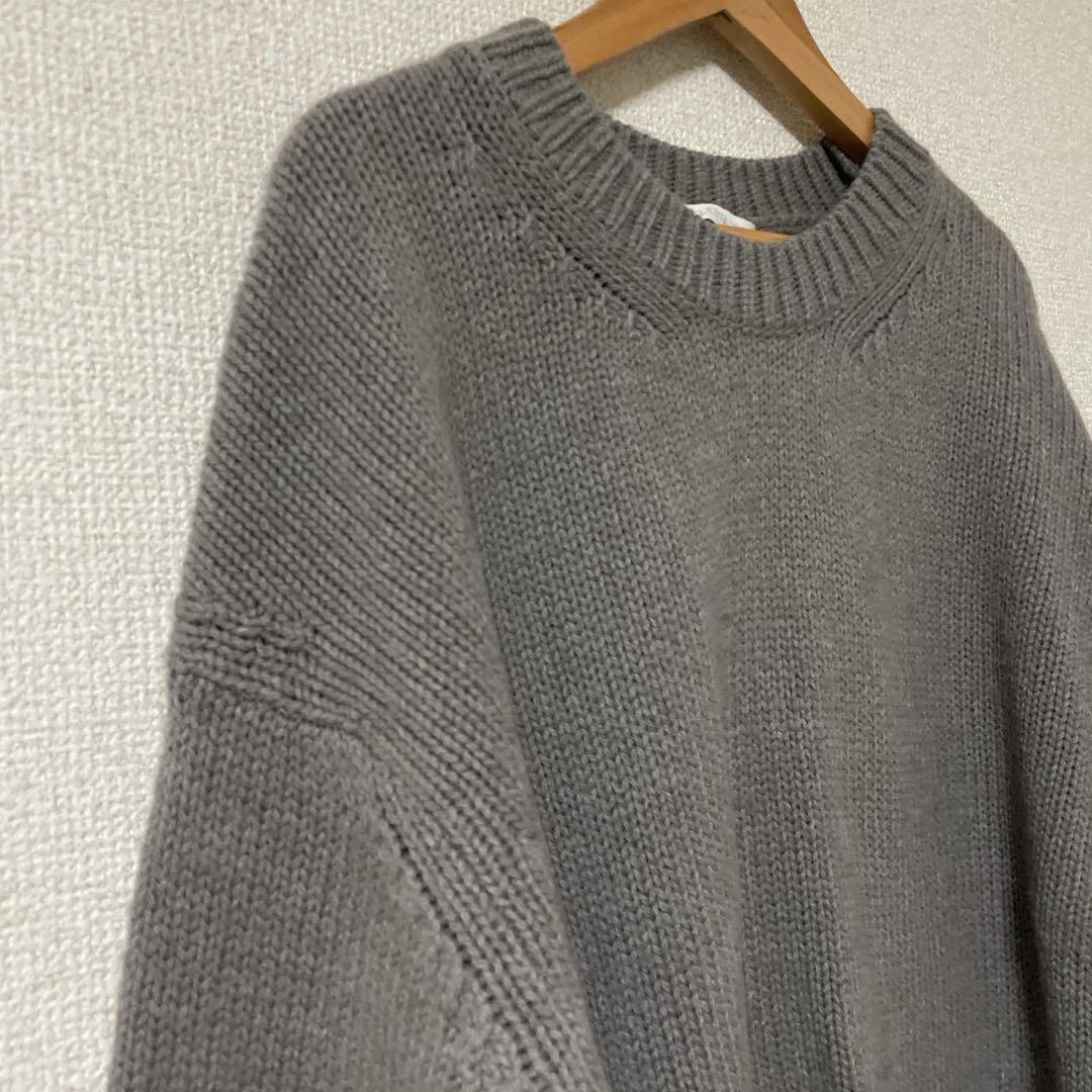 ギャルリーヴィー　ファインウールクルーネックニット　チャコールグレー　S