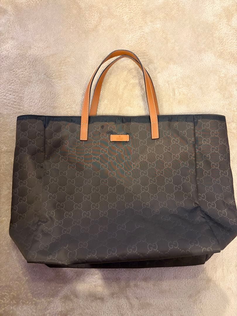 GUCCI　トートバッグ　　GG総柄