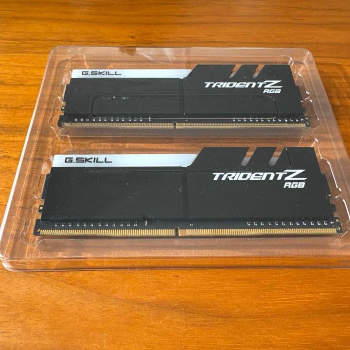 f*y様 G.SKILL Trident Z RGB 16GB DDR4 266