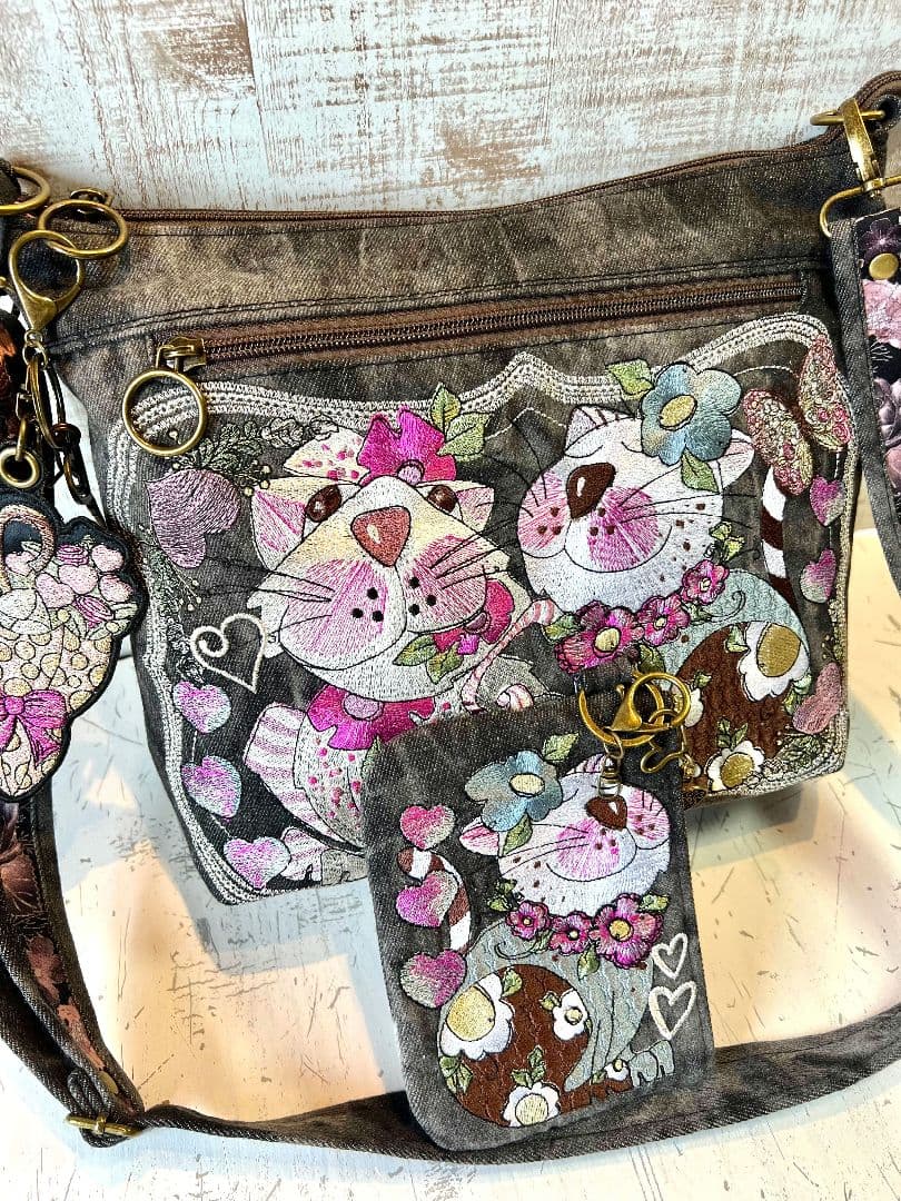 シータ様♡お纏めリクエスト※刺繍のふんわり軽量ショルダーバッグ♡など