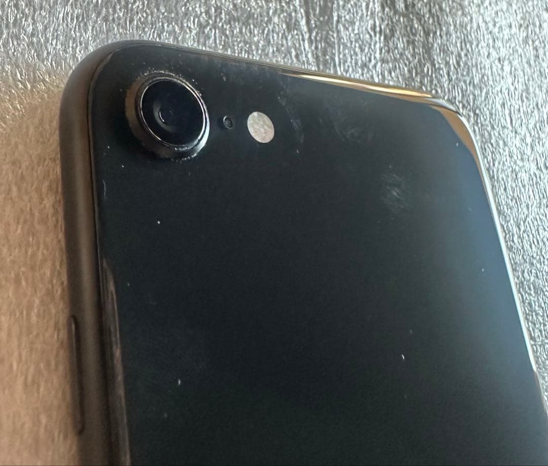 【本体のみ】iPhoneSE第2世代 64GB