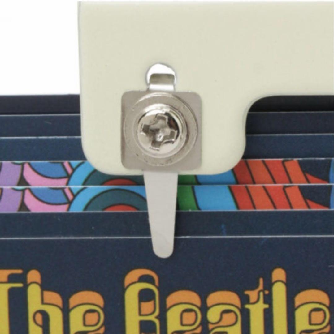 イエローサブマリン ビートルズ　パタパタ時計　置き時計