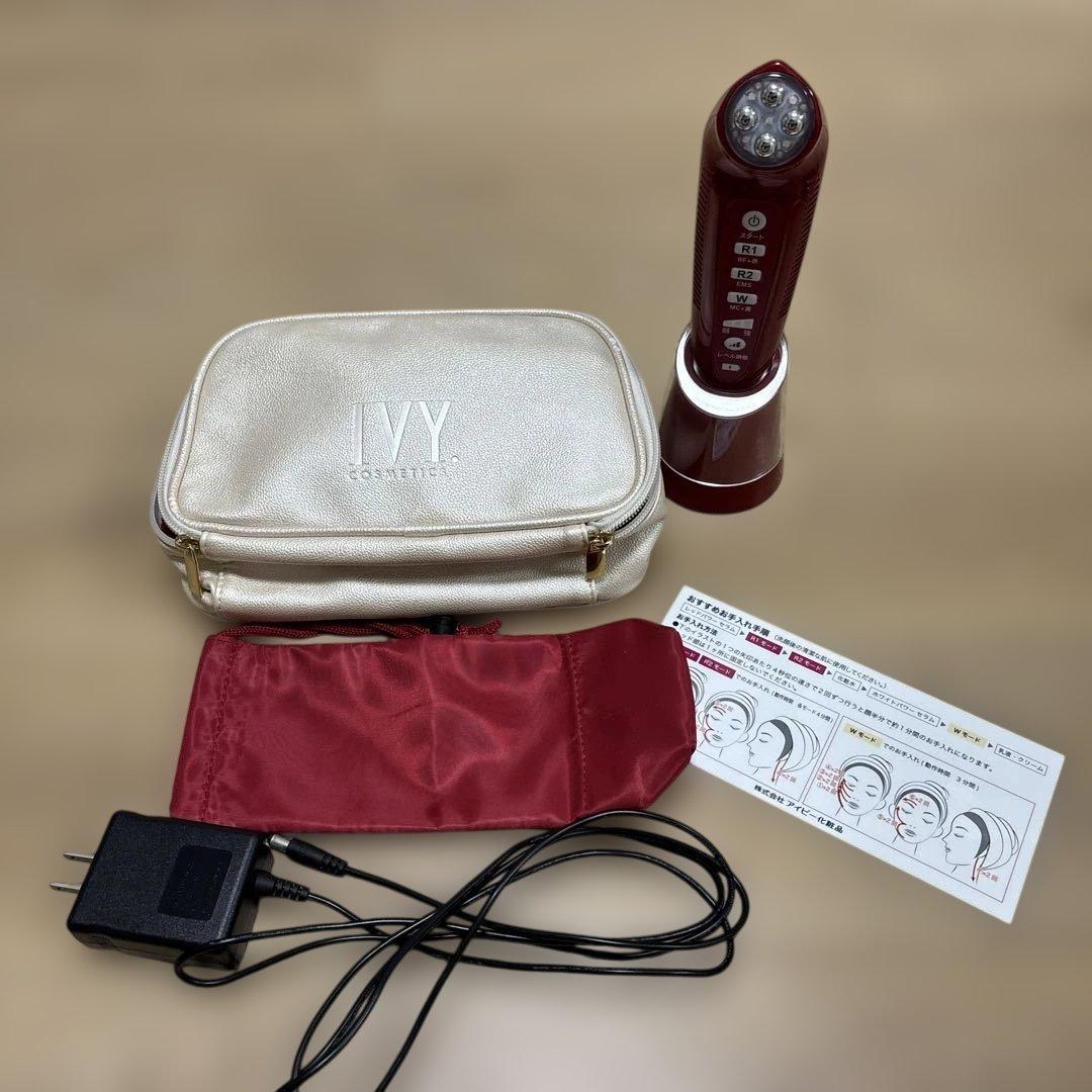 IVY 美顔器 レッド 収納ケース付き