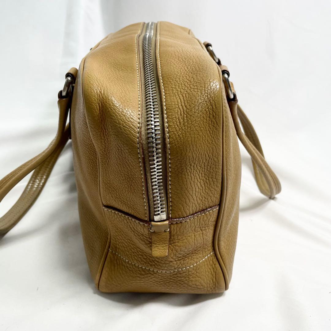 プラダ ボストンバッグ レザー ロゴ 型押し シボ革 大容量 A4可 茶色