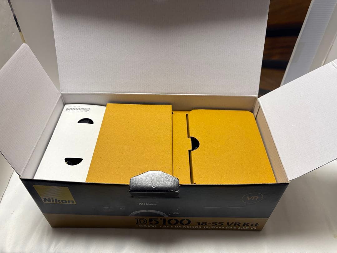 ショット数85回　Nikon D5100 スマホ転送　自由自在バリアングル液晶