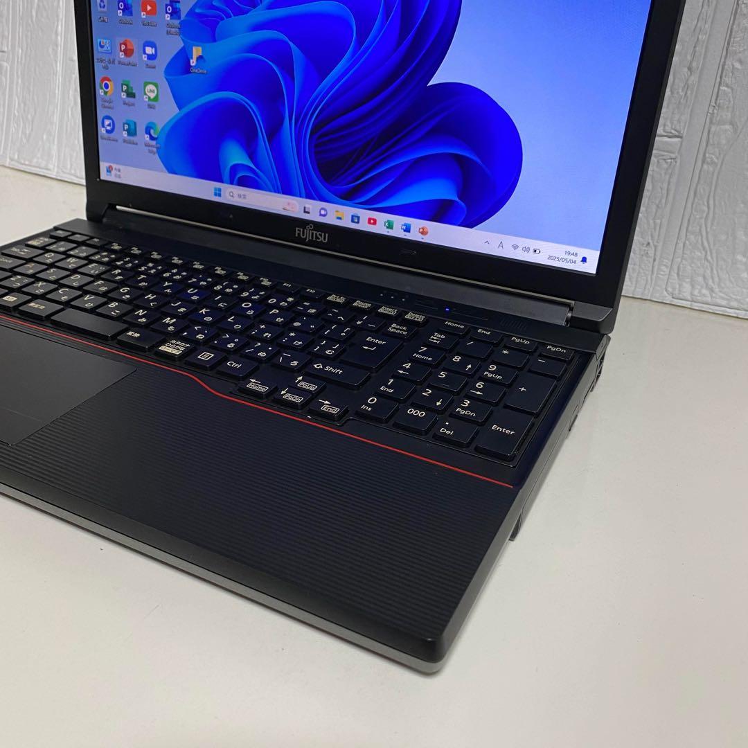 Windows11 オフィス2024年SSD Bluetooth富士通ノートPC