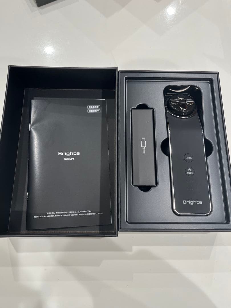 Brighte エレキリフト　リフト美顔器