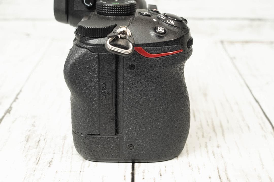 Nikon Z 5 ミラーレス一眼