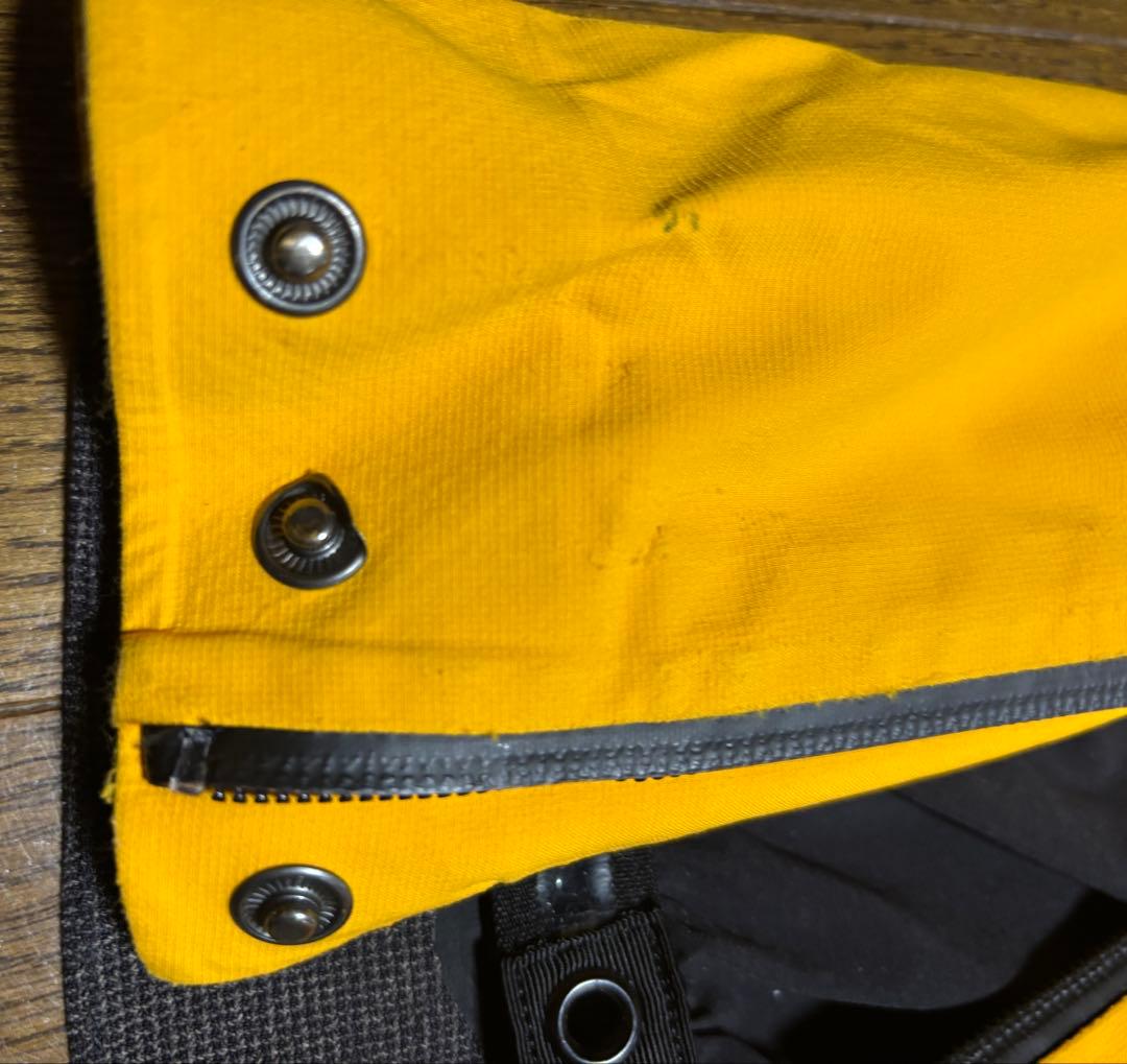 高機能　ノースフェイス　メンズ　ビブパンツ　M サミットゴールド　黒