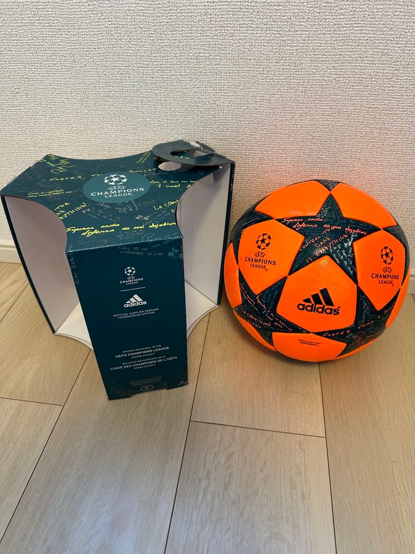 UEFA Champions League 16/17 荒天用公式試合球