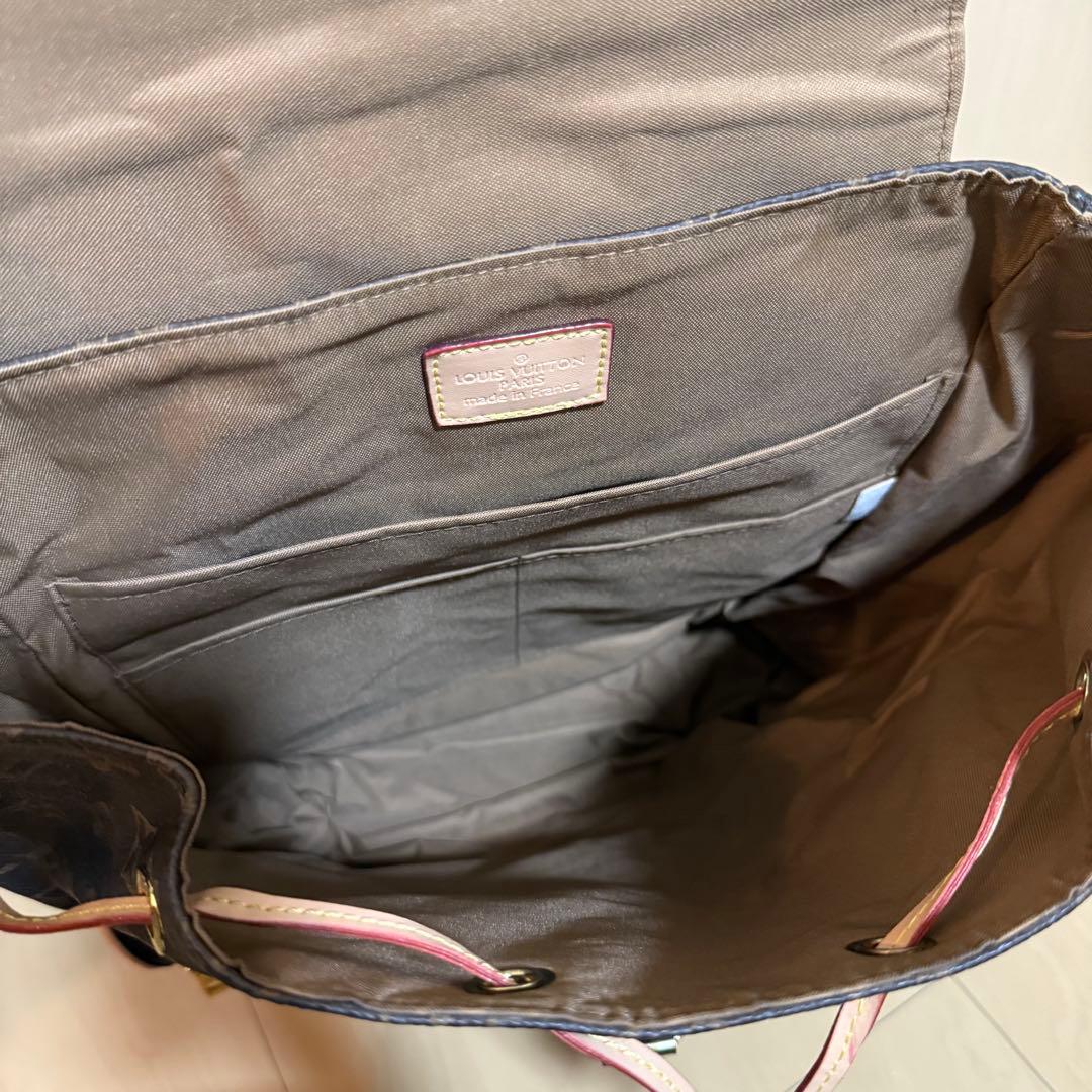 LVロゴ　リュック　バックパック